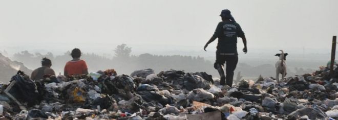 Foto ilustrativa de lixão, aterro sanitário, material reciclado, lixo, coleta seletiva, resíduos, insalubridade, catadores