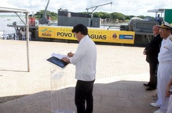 Prefeitura de Corumbá e Marinha firmam parceria para atender ribeirinhos