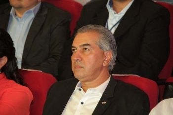 Azambuja diz que crise econ&ocirc;mica nacional impediu cumprimento integral de metas do governo
