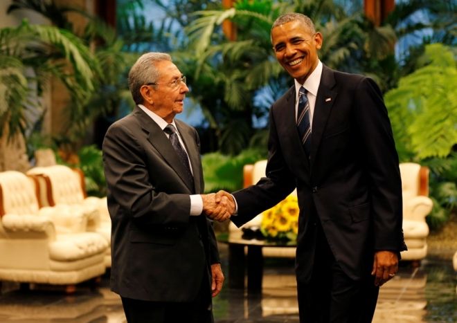 Ra&uacute;l Castro e Obama t&ecirc;m encontro hist&oacute;rico no Pal&aacute;cio da Revolu&ccedil;&atilde;o, em Havana