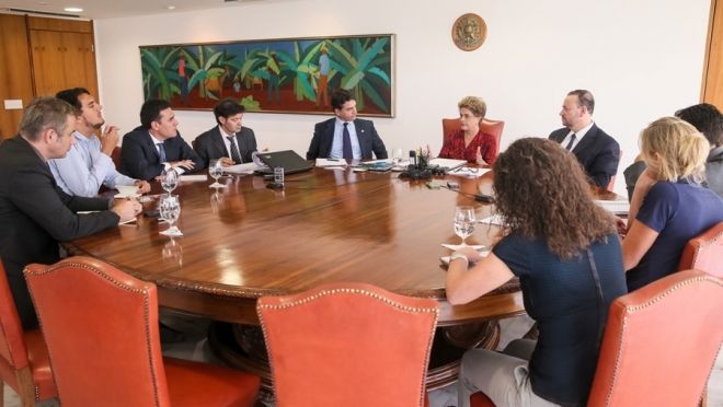 Presidente Dilma Rousseff durante entrevista para ve&iacute;culos da imprensa internacional