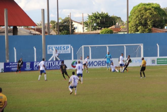 Novo perde para Costa Rica e se complica no Estadual