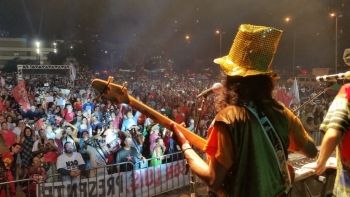 31/03/2016 - Manifesta&ccedil;&atilde;o contra o impeachment em Belo Horizonte