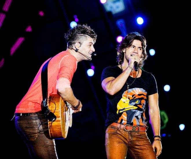 Munhoz & Mariano