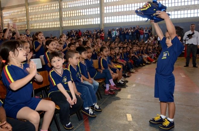 kit de uniforme da Rede municipal de Ensino, Reme, alunos