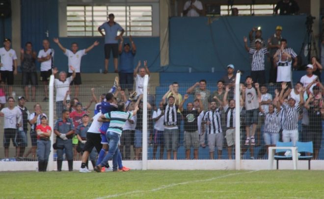 Com Fran&ccedil;a her&oacute;i, Oper&aacute;rio perde, mas avan&ccedil;a para semifinal do Estadual