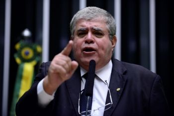 Em discurso, deputados de MS dizem que governo mente e impeachment não é golpe