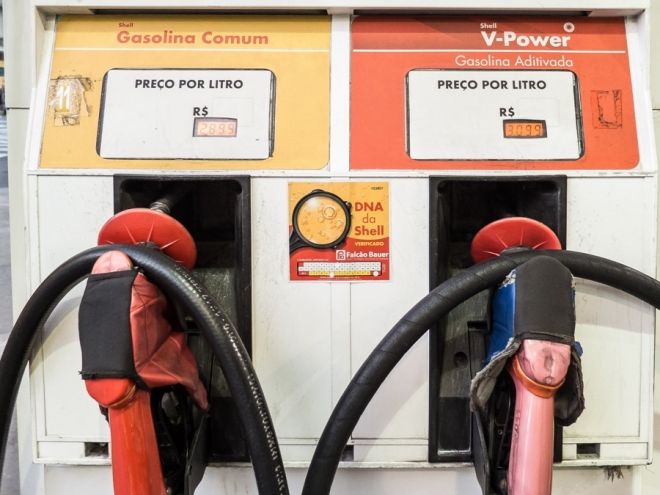 Foto ilustrativa de gasolina, combustível, posto