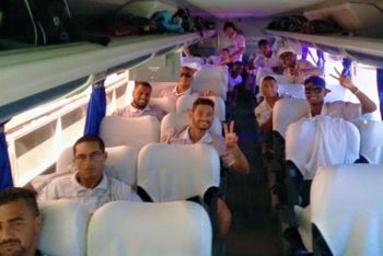 Confiantes, jogadores do Corumbaense embarcam para jogo decisivo contra o Oper&aacute;rio