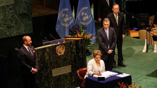 Sem redu&ccedil;&atilde;o da pobreza, n&atilde;o ser&aacute; poss&iacute;vel vencer combate &agrave; mudan&ccedil;a do clima, diz Dilma na ONU
