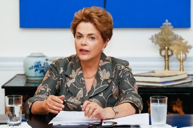 Dilma pode invocar cl&aacute;usula democr&aacute;tica do Mercosul contra o impeachment