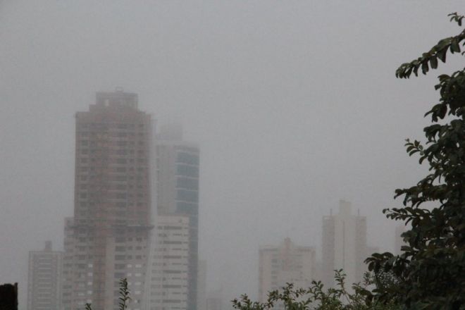 Foto ilustrativa de tempo chuvoso, frio, chuva, tempo, previsao
