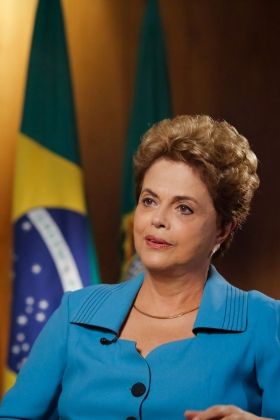 Em entrevista à CNN, Dilma fala em defender