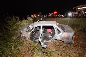 Tr&ecirc;s pessoas ficam feridas em acidente na BR-060 em Campo Grande