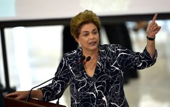Dilma: ‘Foi necessária uma pessoa acusada de ter contas no exterior para perpetrar o golpe’