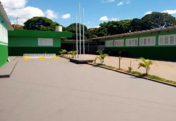 Governador de MS participa de inaugura&ccedil;&atilde;o de escola reformada por detentos em Campo Grande
