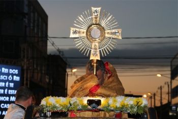 Feriado de Corpus Christi terá celebração e confecção dos tradicionais tapetes em Campo Grande