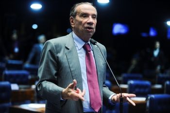 Temer escolhe Aloysio Nunes Ferreira para líder do governo no Senado