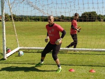 Sete de Dourados perde Dida e trás goleiro Diego de volta