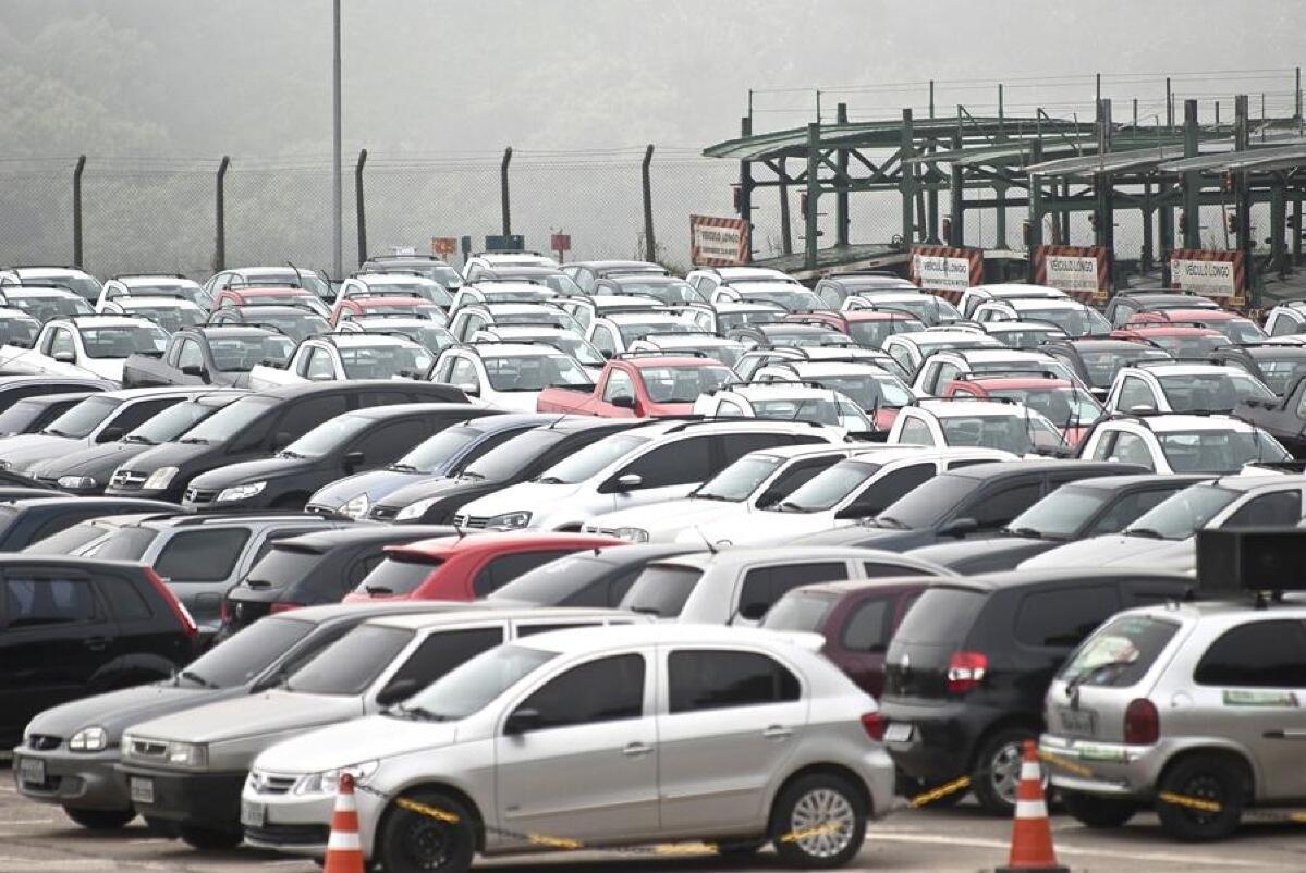 Foto ilustrativa de veículos, fábrica, indústria, automóvel, indústria automotiva, carros