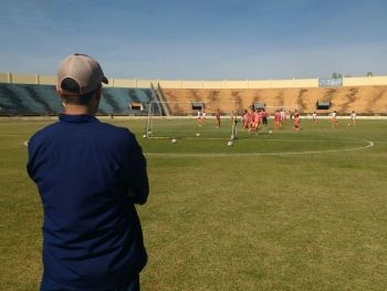 Na estreia no Brasileiro, Sete recebe Luzi&acirc;nia no Dourad&atilde;o