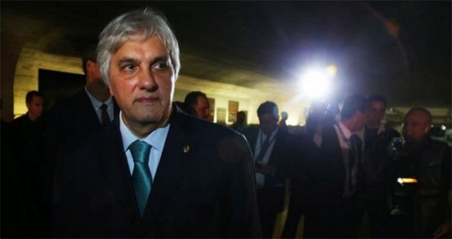 Coluna Marco Eus&eacute;bio