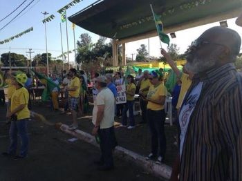 População de Campo Grande defende afastamento definitivo de Dilma Rousseff