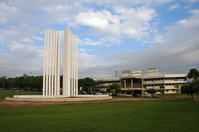 Foto ilustrativa da fachada da UFMS, Universidade Federal, Campus, Ensino Superior, graduação, educação, Biblioteca