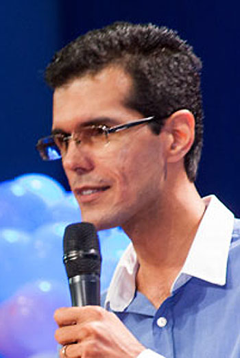 Elisandro Leite - Artigo