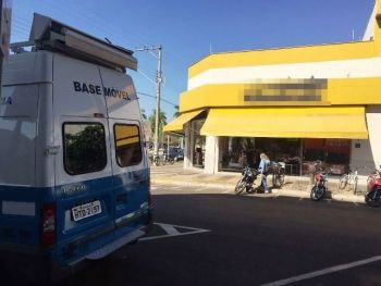 Mulher é detida após tentar furtar roupas em loja do centro