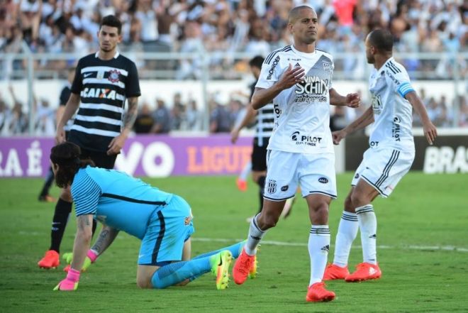 Corinthians perde para Ponte Preta e pode ficar fora do G4