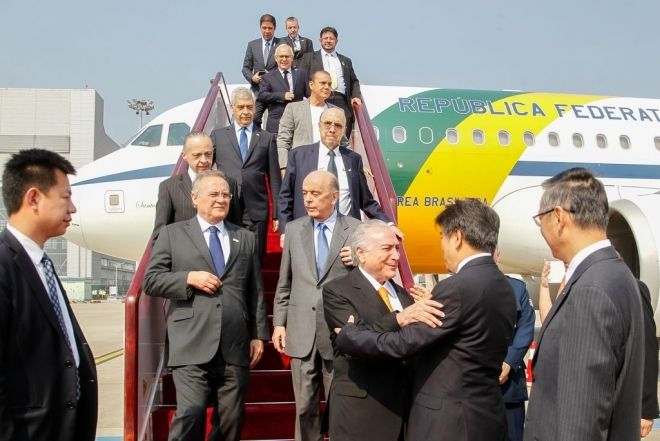 Temer diz que habilita&ccedil;&atilde;o de Dilma para fun&ccedil;&otilde;es p&uacute;blicas &eacute; quest&atilde;o jur&iacute;dica