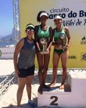 Dupla de Três Lagoas conquista prata no Vôlei de Praia no Rio de Janeiro