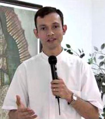 Padre Marcio Prado - Artigo