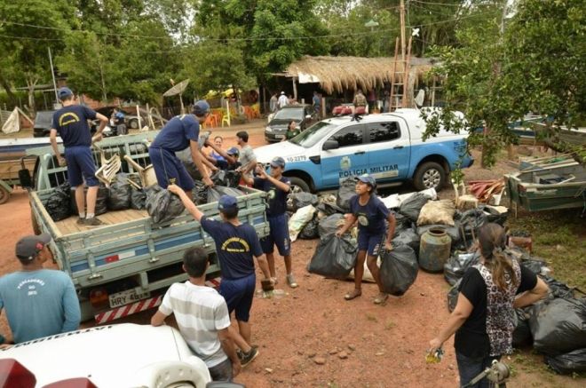“Operação Limpeza” retira 800 kg de lixo durante limpeza no Rio Miranda