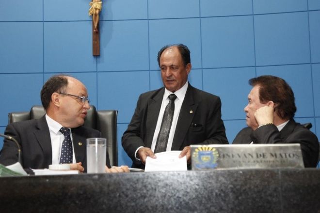 Mochi consegue maioria e deve obrigar tucanos a apoiá-lo na Assembleia