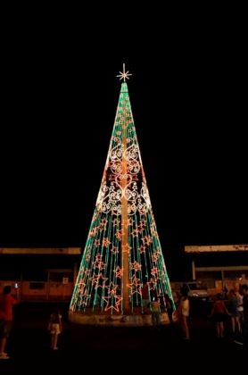 Decoração de Natal é inaugurada pela Prefeitura de Três Lagoas