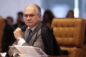 Ministro do STF nega pedido da Procuradoria para afastar Renan Calheiros