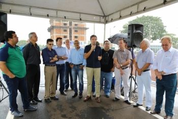 Murilo inaugura Avenida Dom Redovino e amor de bispo por Dourados é destaque em cerimônia