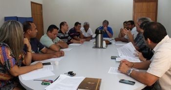 Prefeito Carlos Ruso se reúne com membros do CAPREV e PREVLADÁRIO.