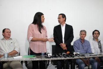 Marquinhos e Rose firmam convênio de R$ 50 mi para recuperar ruas da Capital