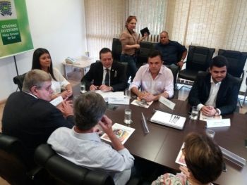 Deputado Federal Jair Arantes está reunido com governadora em exercício Rose Modesto