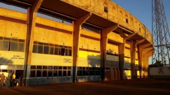Laudos do Estádio Douradão são enviados para Federação