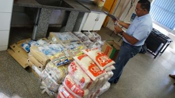 Alimentos da ‘merenda’ começam a ser distribuídos para escolas da Capital  