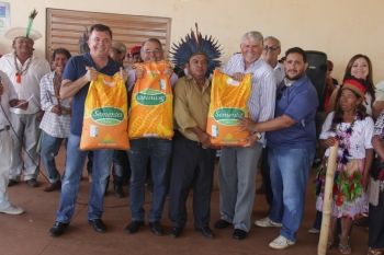 Deputados federais investem R$ 1,5 milhão em aldeia em Amambai