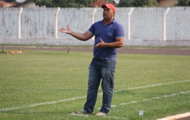 Treinador Mauro Marino 