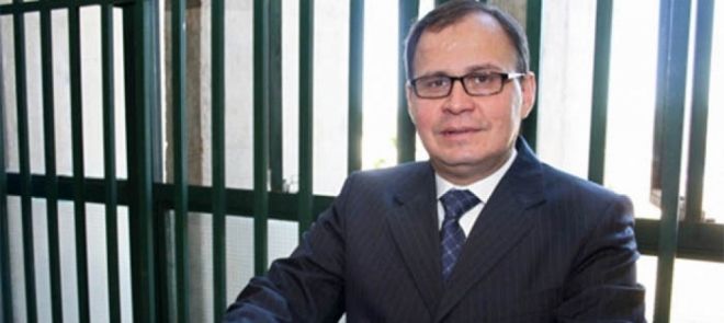 ColunaMarcoEus&eacute;bio