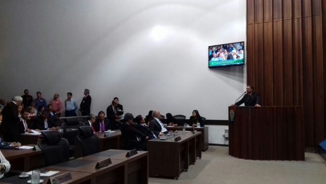 Ap&oacute;s 12 anos na C&acirc;mara, Siufi toma posse na Assembleia