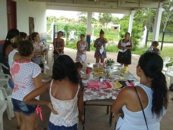 Centro Comunitário de dois bairros capacitam 40 artesãs em Ladário