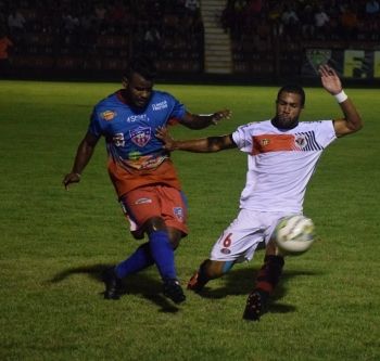 &Aacute;guia goleia Urso e vira turno como melhor do Estadual